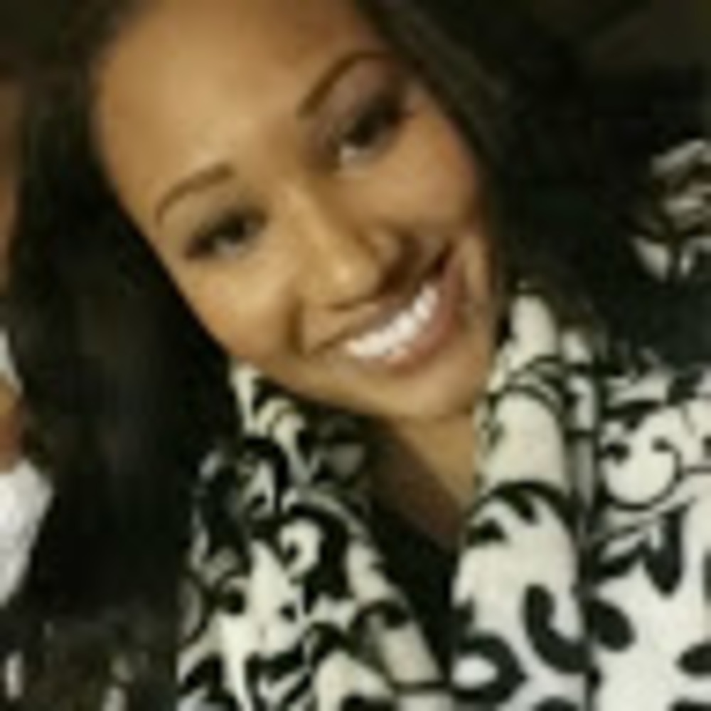 Meet your Posher, Desiree